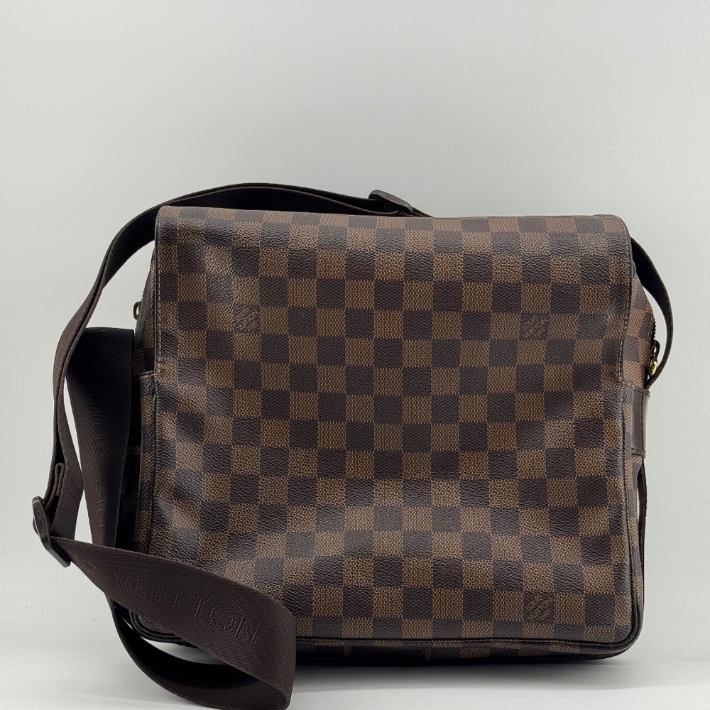 Louis Vuitton Damier Ebene Messenger Bag